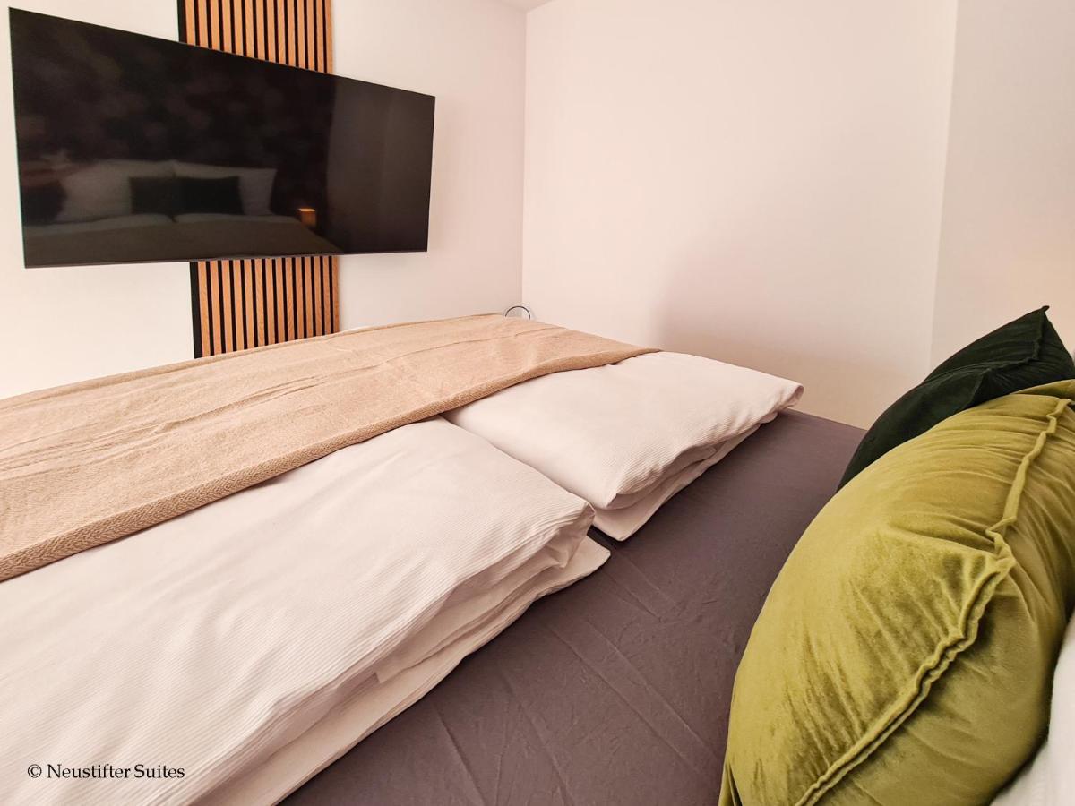 St Antoni Suite2 Stilvolle Ferienwohnung Mit Parkplatz In Eisenstadt Exterior photo